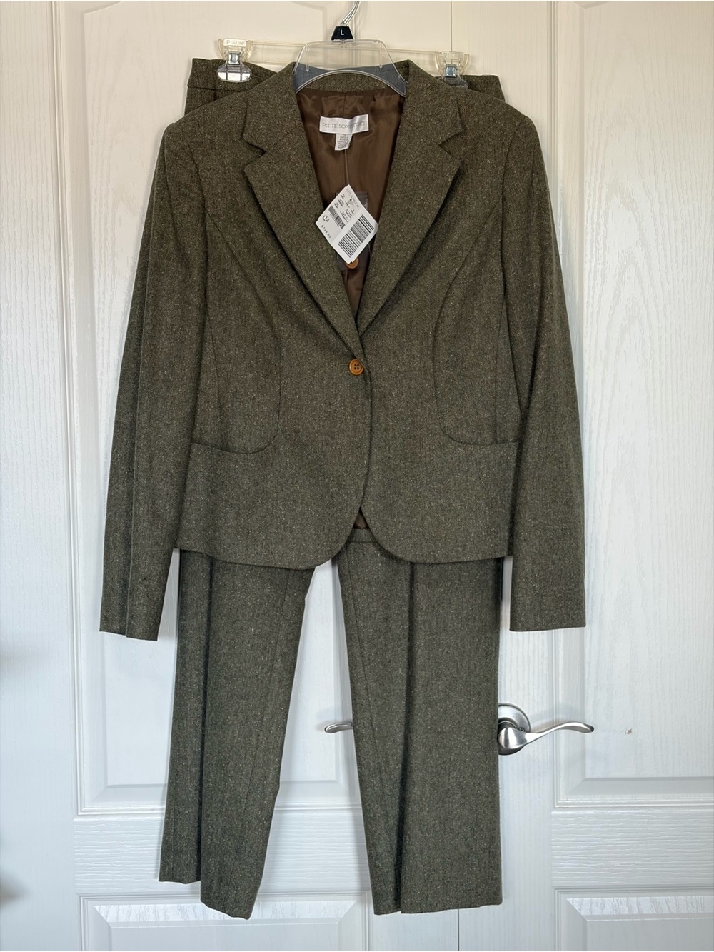 NWT Women's Olive Green Two-Piece Suit Jacket Pants Size 12 Wool Silk Blend